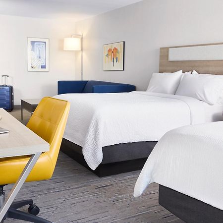 Holiday Inn Express & Suites Weatherford By Ihg Exterior photo