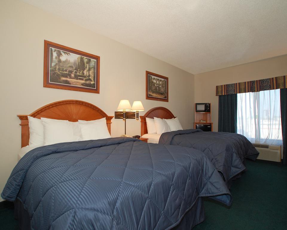 Holiday Inn Express & Suites Weatherford By Ihg Room photo