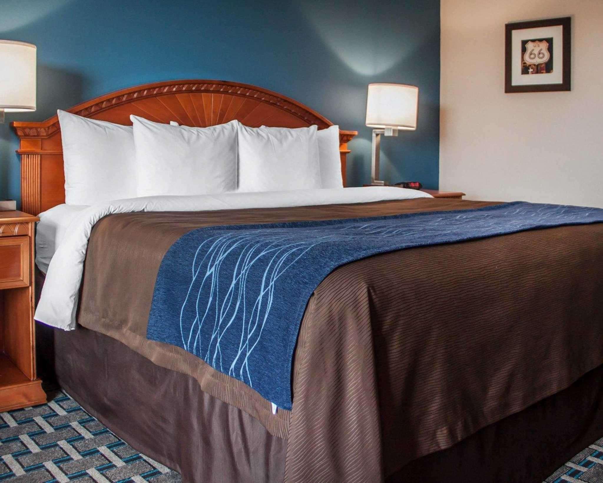 Holiday Inn Express & Suites Weatherford By Ihg Exterior photo