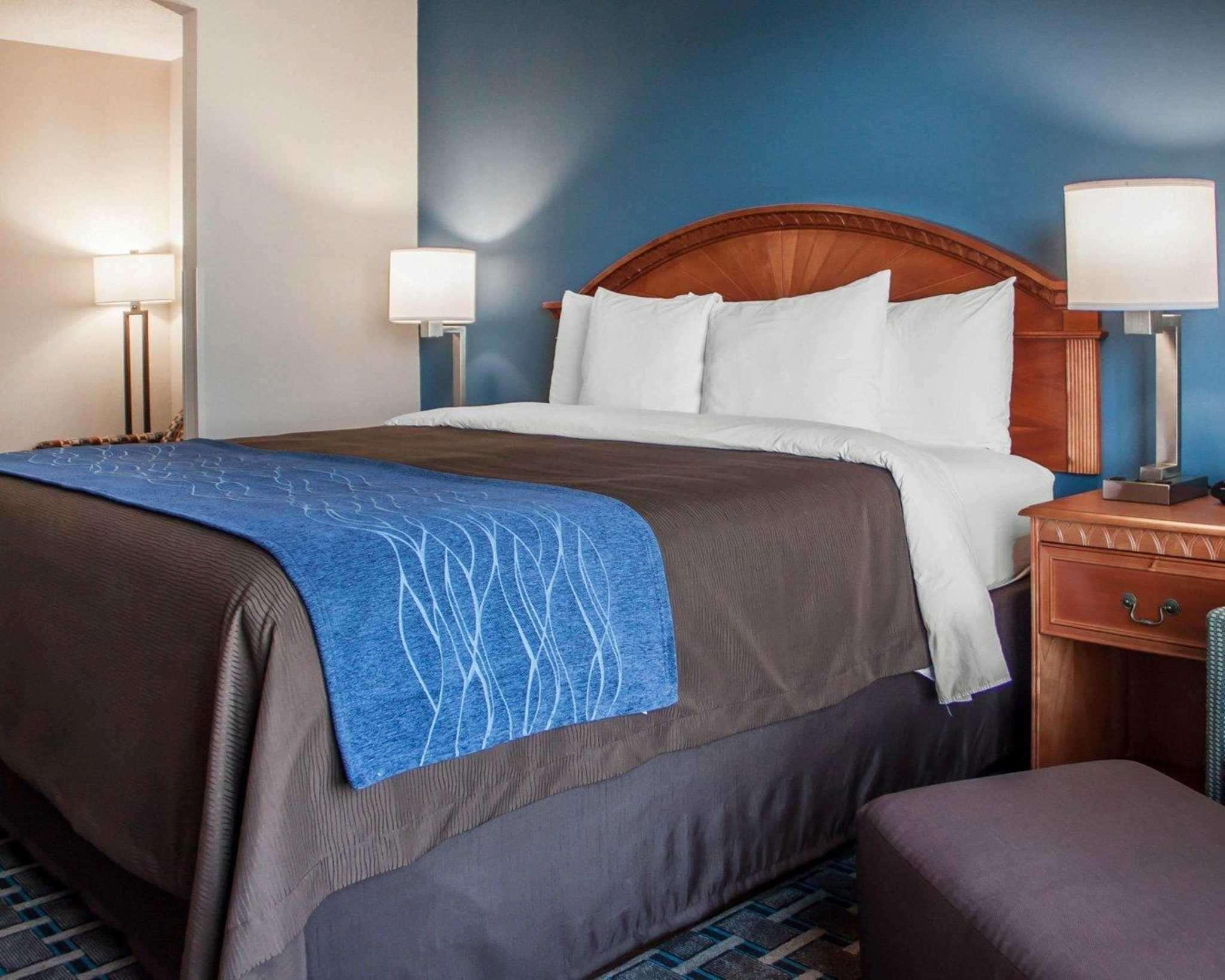 Holiday Inn Express & Suites Weatherford By Ihg Exterior photo